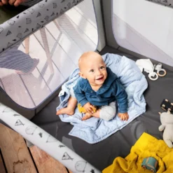 Hauck Sleep N Play SQ Nordic Grey -Kinderbett Geschäft 12a83a931af46ab2127fc5d597df2f5a