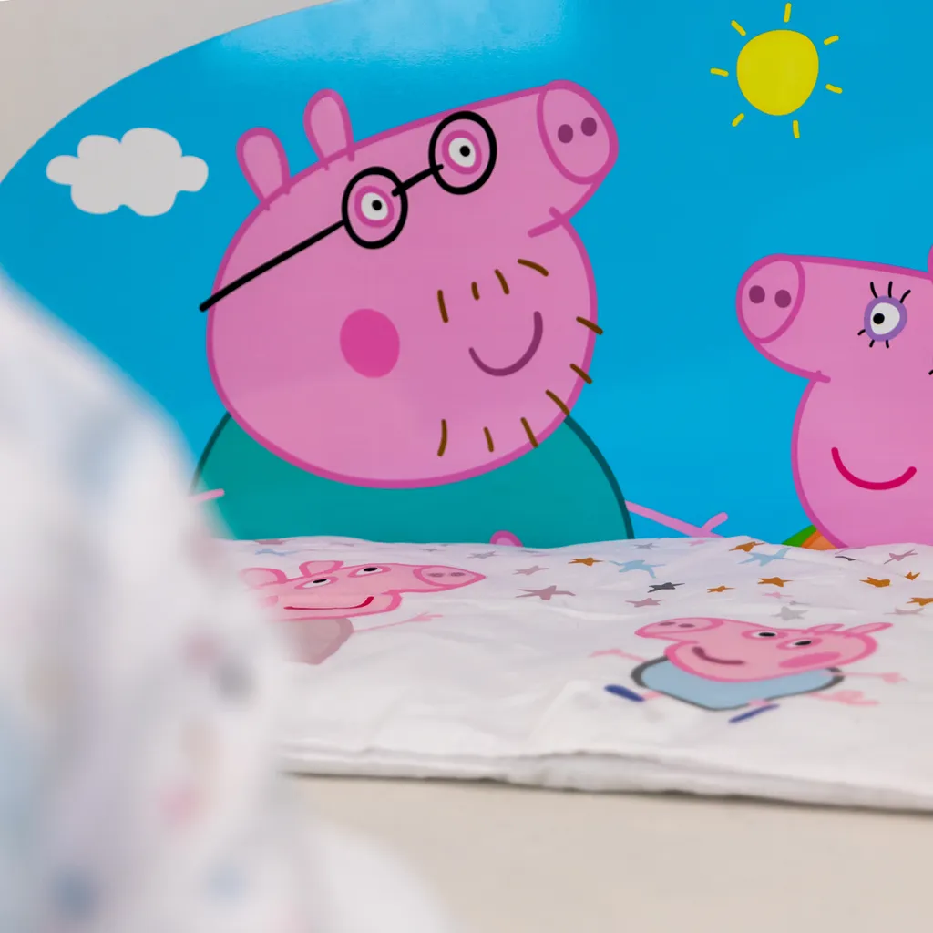 Peppa WUTZ Bett - Peppa Pig - Kinderbett - Mit Rausfallschutz - Maße 70x140 Cm -Kinder Bett Kinderzimmer Möbel 7 Peppa WUTZ Bett - Peppa Pig - Kinderbett - Mit Rausfallschutz - Maße 70x140 Cm -Kinder Bett Kinderzimmer Möbel – Bild 5