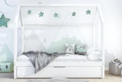 NALA BIS2 Holzbett Kinderbett Hausbett 90x200 Weiß 100% Kieferholz Ohne Schutzgitter 2 Lattenroste Kiefer Schubkasten Mit Schlaffunktion -Kinderbett Geschäft 5c994311cff14ff25be5c5a562f24f2d