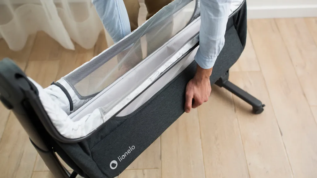 Lionelo Timon Beistellbett Mit Matratze Babybett Babywiege Reisebett Faltbar 18 Lionelo Timon Beistellbett Mit Matratze Babybett Babywiege Reisebett Faltbar – Bild 16