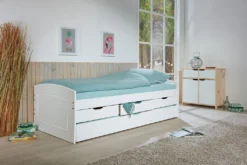 Stauraumbett Mit 2 Liegeflächen Rieka Massivholz Weiss 90 X 200 Cm 3 Schubladen Funktionsbett Schlafzimmer Kinderzimmer Inkl. Gästeliege 17 Stauraumbett Mit 2 Liegeflächen Rieka Massivholz Weiss 90 X 200 Cm 3 Schubladen Funktionsbett Schlafzimmer Kinderzimmer Inkl. Gästeliege -Kinderbett Geschäft 7475e7fc76fd4a4cde94ed362333eaed