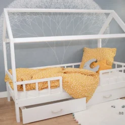 Puckdaddy Hausbett Carlotta 200x90 Cm Kinder Bett Aus Holz In Weiß Abnehmbarer Rausfallschutz -Kinderbett Geschäft 7a8a4cce47abf781de46ddda437f48d7
