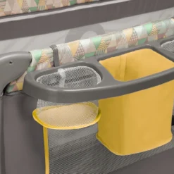 Lionelo Sven Plus In GELB Kinder Baby Reisebett Mit Wickeltisch Kinderbett Babybett Balachin Moskitonetz Urlaub Reise Laufstall Wickelauflage Spieluhr -Kinderbett Geschäft 89bed75d02dec16e050b02cb07e5d089