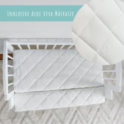 Babybett Beistellbett 90x40 Cm Mit Matratze, Umbaubar Zu 90x55 Cm, 9 Mal Verstellbare Liegehöhe, Auch Als Babywippe Nutzbar, Kiefer-Vollholz In Weiß -Kinderbett Geschäft 9db8253ac977646ff01a7bd599d6180d