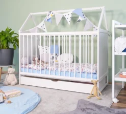 Alcube® Mitwachsendes Babybett 60 X 120 Cm Mit Schubladen Gitterbett 120x60 Umbaubar Zum Haus Juniorbett Kinderbett In Weiß -Kinderbett Geschäft c6e9f9e7c2888025ff315a7a3a298e9c