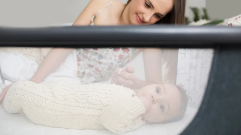 Lionelo Timon Beistellbett Mit Matratze Babybett Babywiege Reisebett Faltbar 15 Lionelo Timon Beistellbett Mit Matratze Babybett Babywiege Reisebett Faltbar – Bild 13